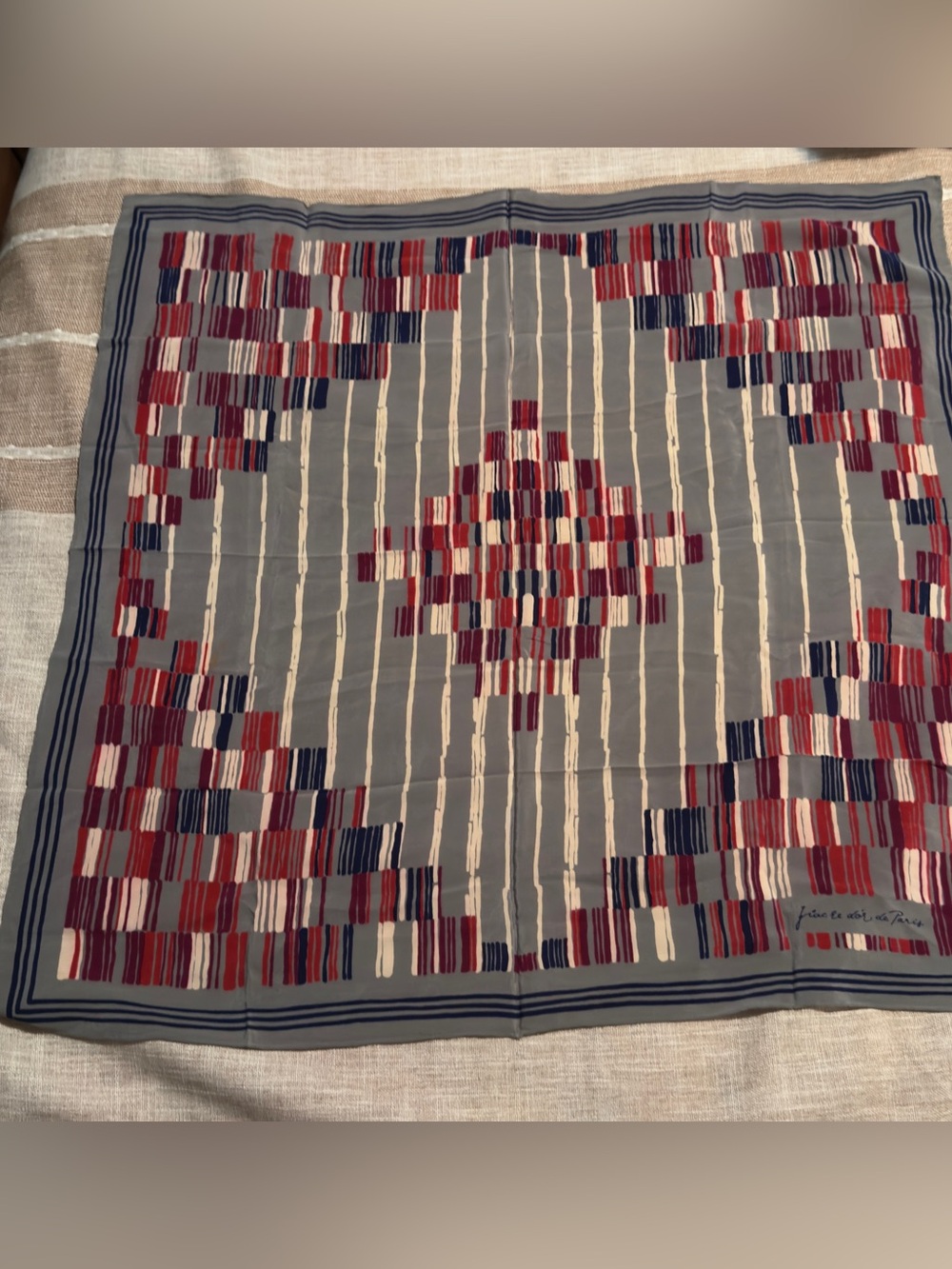 vintage Fiacre d'Or de Paris #010 Gray Geometric Pattern Silk Scarf